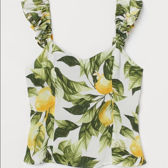 Matching top + shorts - Picture 6 of 16